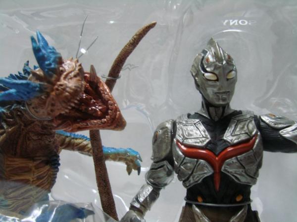 ウルトラマン ザ ネクスト ビーストザワン エクスプラス 大怪獣 