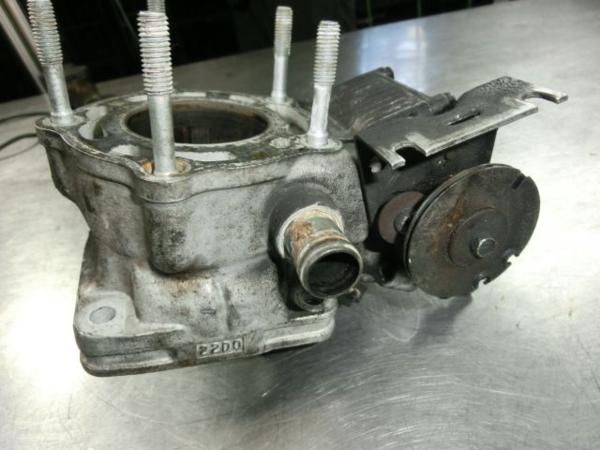 スズキ RGV250ガンマ VJ22A シリンダー RGV250γ-SP シリンダー No.2☆VJ22A