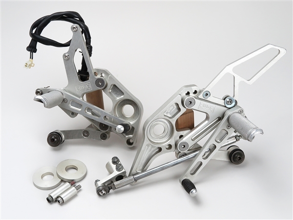 ♪VTR1000F/SC36 モリワキ バックステップ キット(H0305B06)