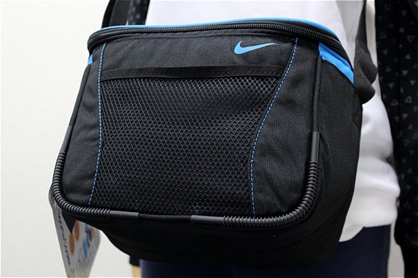 16 Nike Thermos スポーツクーラー バッグ 黒 Rds005n Bk 六 10l未満 売買されたオークション情報 Yahooの商品情報をアーカイブ公開 オークファン Aucfan Com