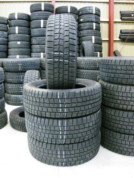 215/60R16『ダンロップ WINTER MAXX』中古スタッドレス４本/42-2