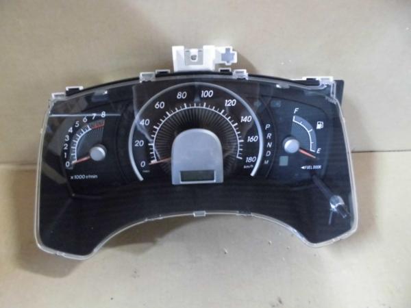 ＡＮＭ１５　アイシス　プラタナ　純正　スピードメーター