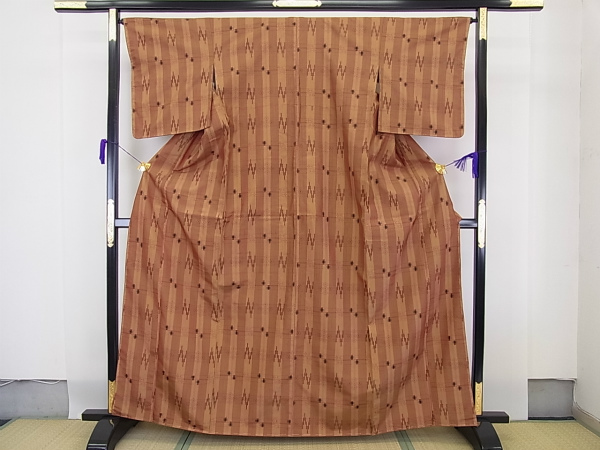 本場古琉球絣　伝統工芸品　四代目柳七　草木染　しつけ付 2129