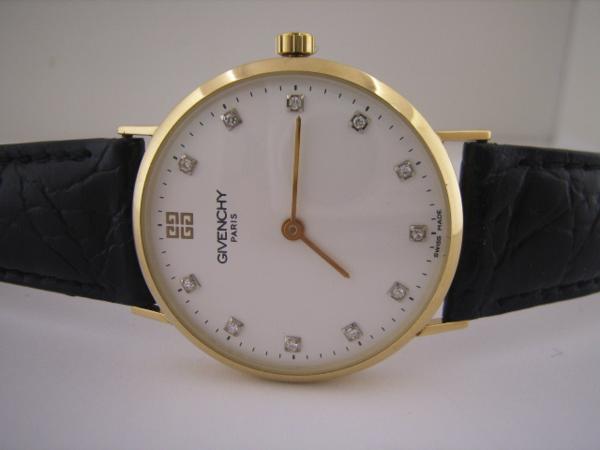 ジバンシー18K金無垢11Pダイヤ腕時計 男性用】美品(ジバンシイ)｜売買