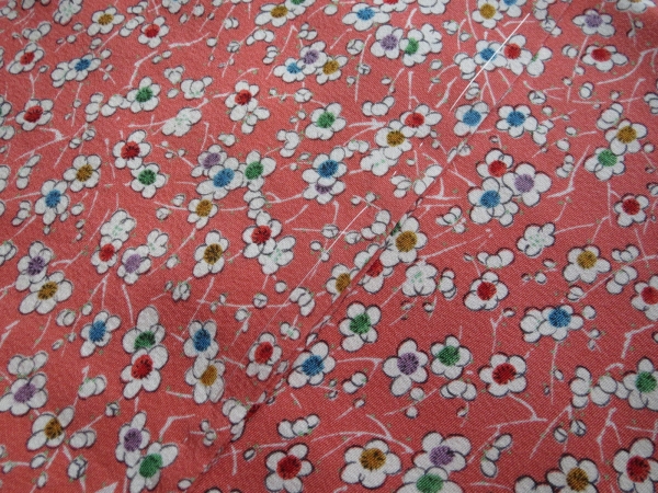 【正絹・小花・ダークピンク】丈164・裄65・仕付け付・美品