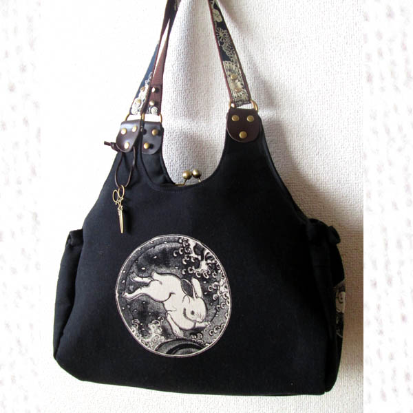 ハンドメイド＊安曇野もめん うさぎ小紋 がま口 バッグ＊黒