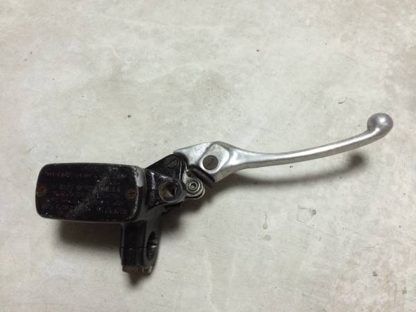 GSX750Sカタナ　フロントブレーキマスター純正品