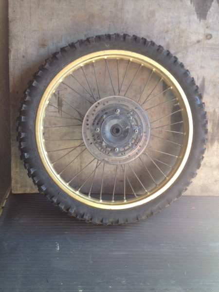 ホンダXLR250Rフロントホイール【中古】_1