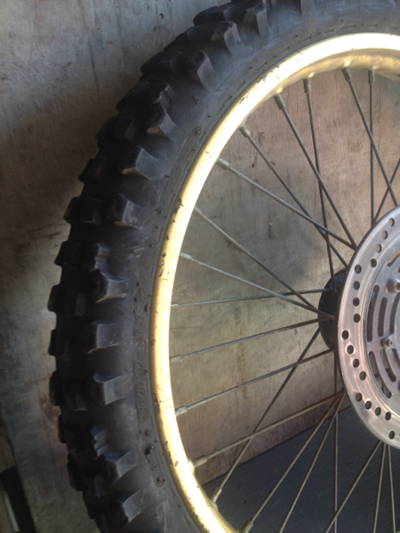 ホンダXLR250Rフロントホイール【中古】_3