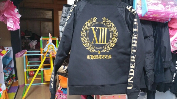 サーティーンジャパン　アイコンスタジャン