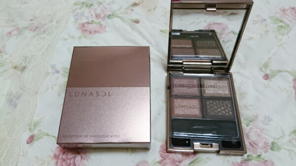 ルナソル限定色☆大人気セレクション・ドゥ・ショコラアイズEX01