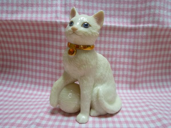 ☆LENOX 誕生石 KITTY 猫 ホワイトハウス御用達 24k 黄 イエロー
