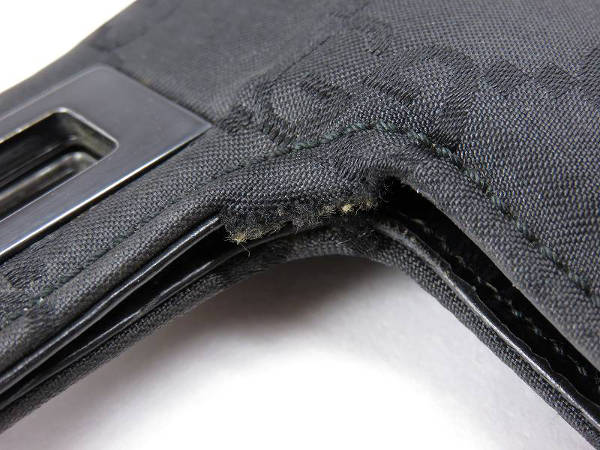 GUCCI ワンショルダーバッグ 肩掛け GG柄 ロゴ金具 黒 001 3102 1円 