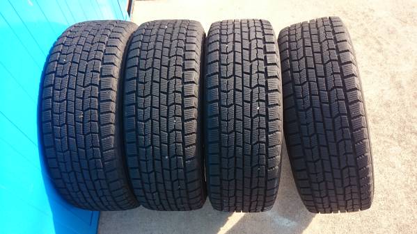 グッドイヤー　ICE　NAVI　215/65R15　スタッドレス　４本