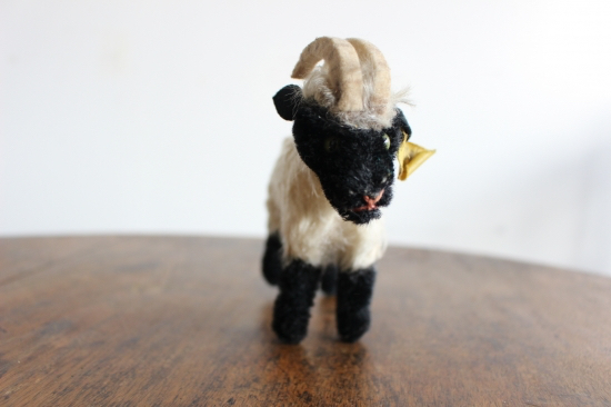 ドイツアンティーク シュタイフ社製 やぎのぬいぐるみ タグあり Steiff