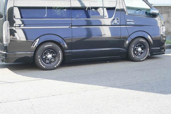 新品！ハイエース 200系 標準・ワイド用 Mタイプサイドステップ