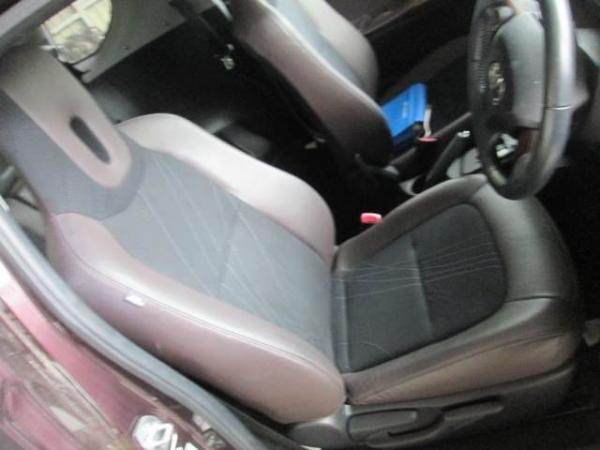 iQ/NGJ10 22年式 運転席シート LF53☆NO150175