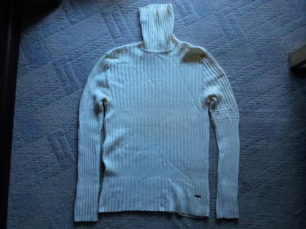 VERSACE　ヴェルサーチ　タートルネックセーター