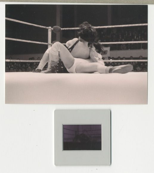【京愛子vs赤木まり子 ネガ付き女子プロレス写真３枚 昭和43年】