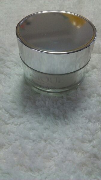 クリニーク ダーマ ホワイト ブライトニング ルースパウダー中古