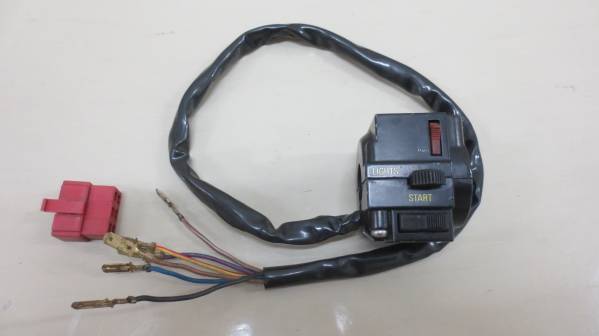 Ｚ１ Ｚ７５０ １０００系にも　Ｚ１３００ハンドルスイッチ 右