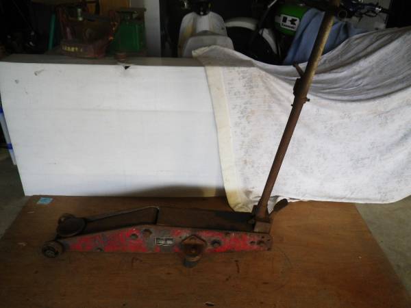 宮崎発　ガレージジャッキ　２トン用　中古品