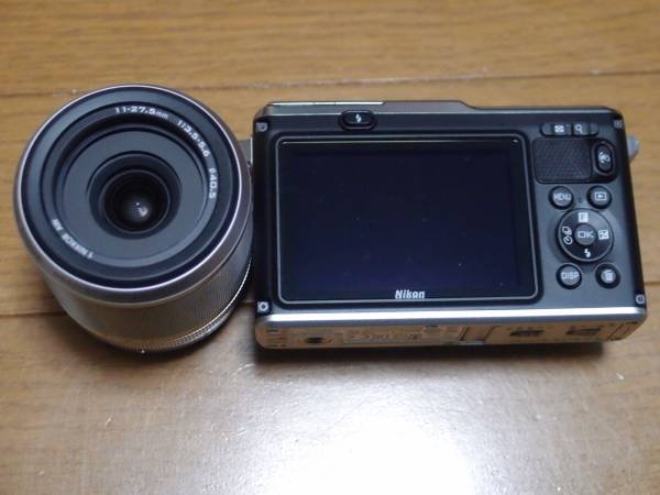 ▽ニコン Nikon ミラーレス AW1 レンズキット 超美品 Nikon 1 AW1