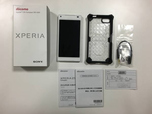 Xperia Z5 Compact docomo SO-02H ホワイト 中古美品＋カバー Xperia