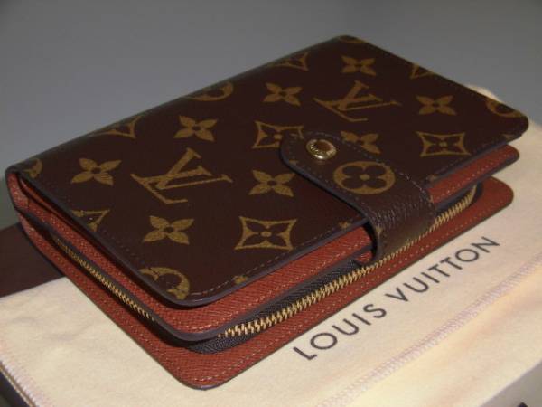 【未使用品】LOUIS VUITTON　新型ポルト・パピエ・ジップ