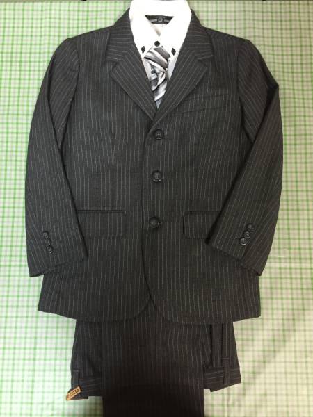 卒業式★一回のみ着用★美品★グレー×ストライプ★スーツ★140
