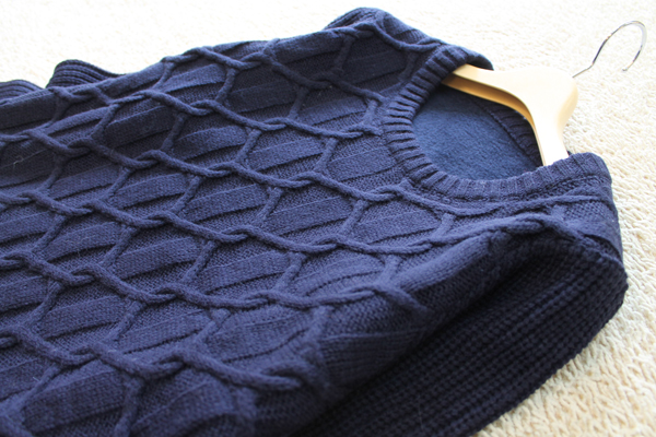 2-135　百貨店商品　上質ウールニット　定価13000＋税　新品