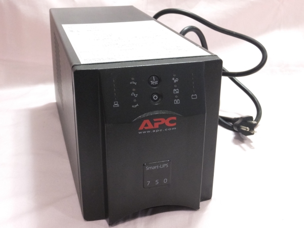APC Smart-UPS 750 USA750JB