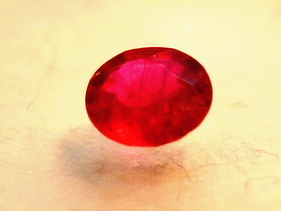 ミャンマー産(ビルマ産)非加熱ピジョンブラッドルビー 1.0ct ミャンマー産(ビルマ産)非加熱ピジョンブラッドルビー 1.0ct