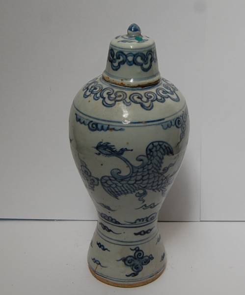 1000円！A369y_famille中国骨董　鳥の図　蓋付壺　　器