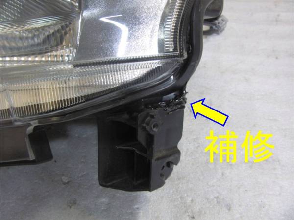 LA100S 前期 ムーヴカスタム 純正 HID 左 ヘッドライト 87914