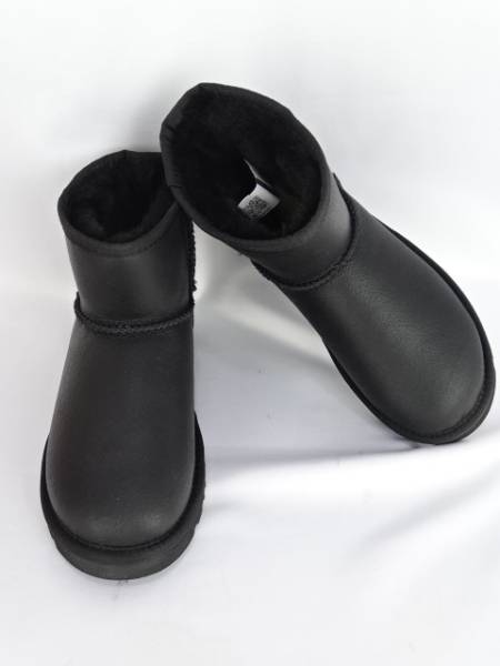 UGG 未発売 5854 クラシックミニ レザー BLACK 7 24 ブーツ 滝沢