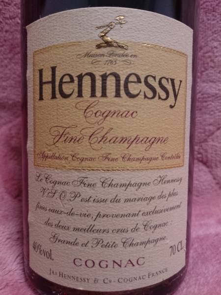正規品】Hennessy Cognac FineChampagne V.S.O.P【傷有り】 食品、飲料