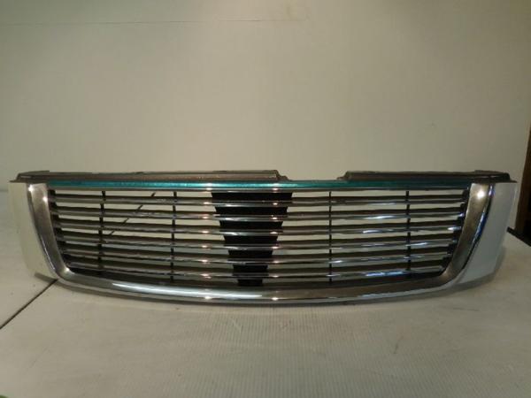 純正品 ブレサージュ（Ｕ30）オーテックフロントグリル*K003481