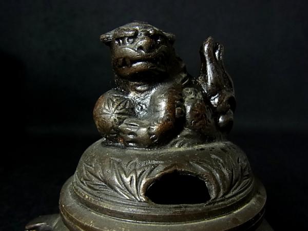 董芸】唐銅製 大日如来象嵌燭台 獅子香炉 香立 四点 仏具一式 香炉