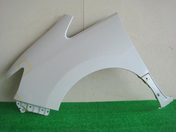 ◇C26 セレナ 純正 左フェンダー 後期 ハイウェイスター◇