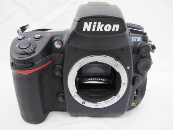 1円～!!　Nikon　ニコン　D700　ボディ　付属品多数有☆