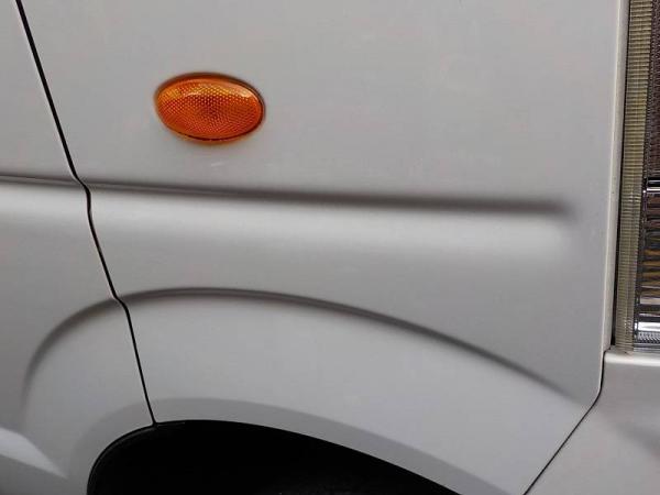 エブリィ EBD-DA64V 右フェンダーパネル 26U 140243 自動車メーカー別