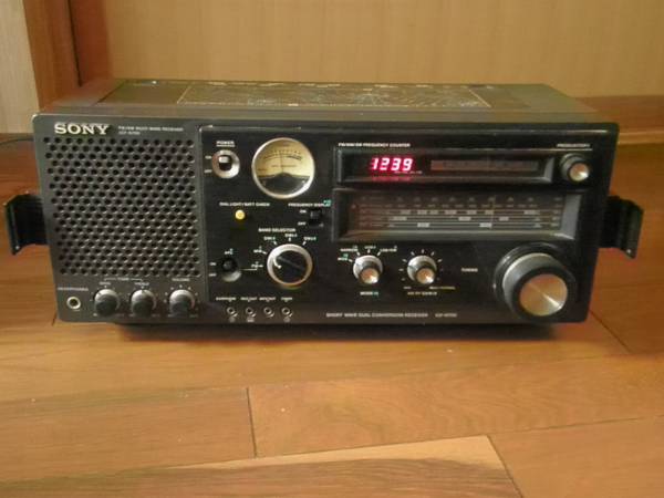 中古 SONY ラジオ ICF-6700 現状渡し 家電、AV、カメラ オーディオ機器