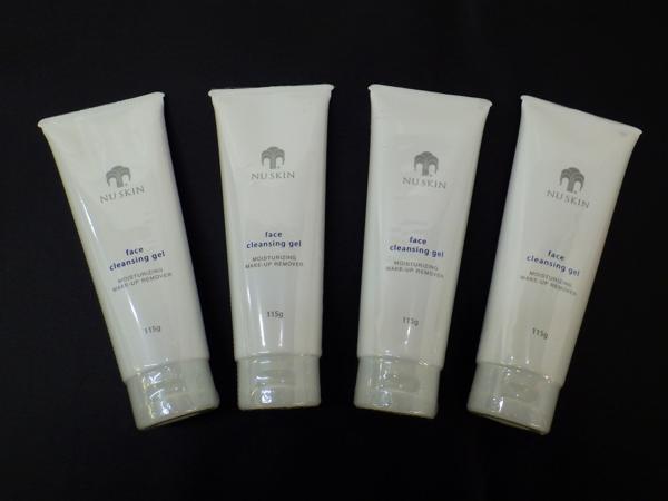 Y367◆新品 ニュースキン フェイスクレンジングジェル 4本セット