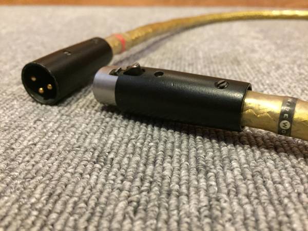 WIREWORLD GOLD STARLIGHT 3+ デジタルケーブル 1m WIREWORLD ☆ WireWorld GOLD STARLIGHT Ⅲ AES⁄EBU 1.0m ☆ GOLD