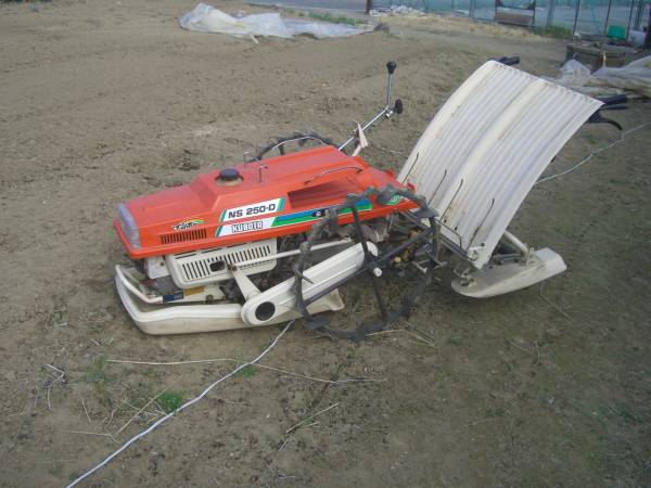 KUBOTA 田植機 2条歩行型 農業機械 花、園芸 【公式通販】