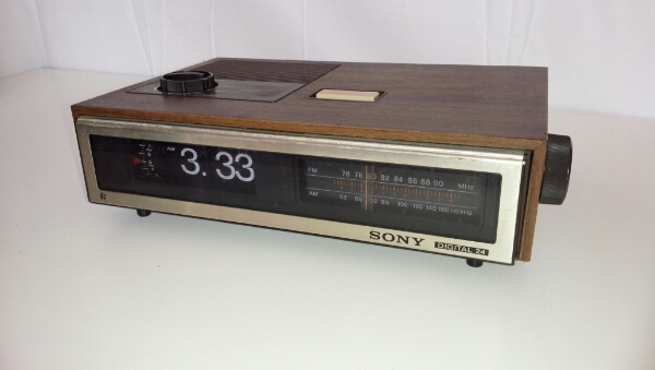 昭和レトロ■SONYパタパタ時計 ICF-C330 AMFMラジオ付デジタル24