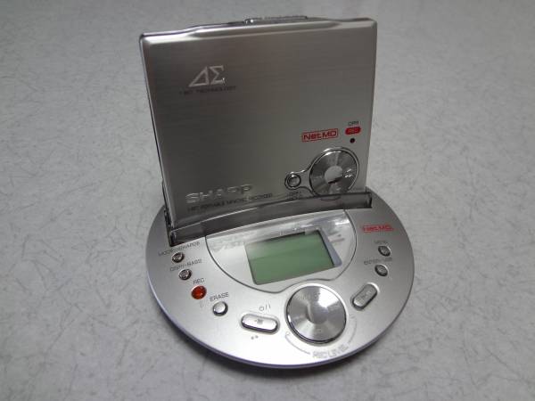 ジャンク品 SHARP ポータブルMDレコーダー IM-DR80-S 家電、AV、カメラ