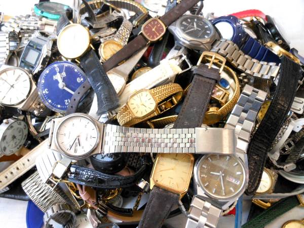 ◆ジャンク腕時計◆SEIKO CITIZEN他 5キロ分 130点以上(1) [R]