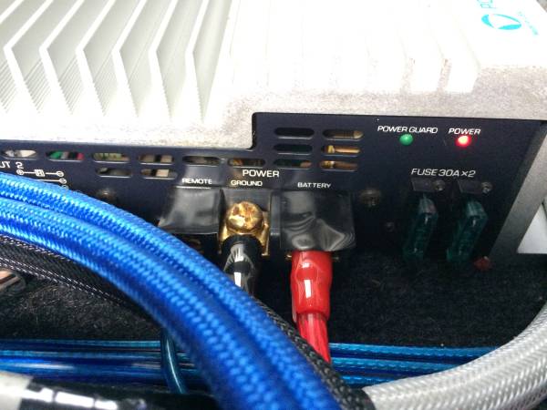 APA4400 名機 完動品 アゼスト カーオーディオ アンプ 【公式通販】